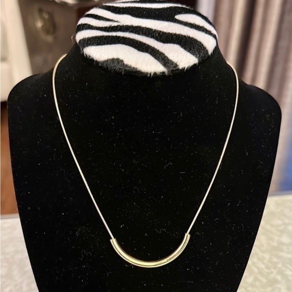 Golden Colored Strand Stainless Steel Fashion Necklace with Sliding Half Circle